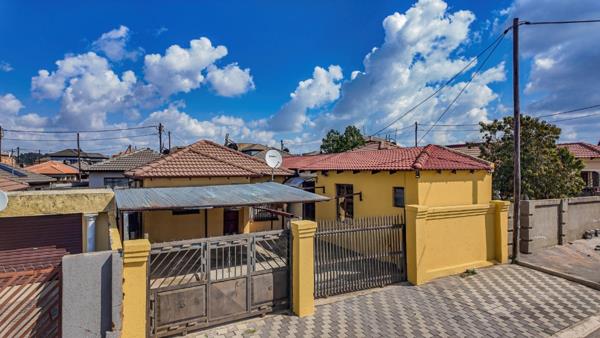 2 Bedroom House