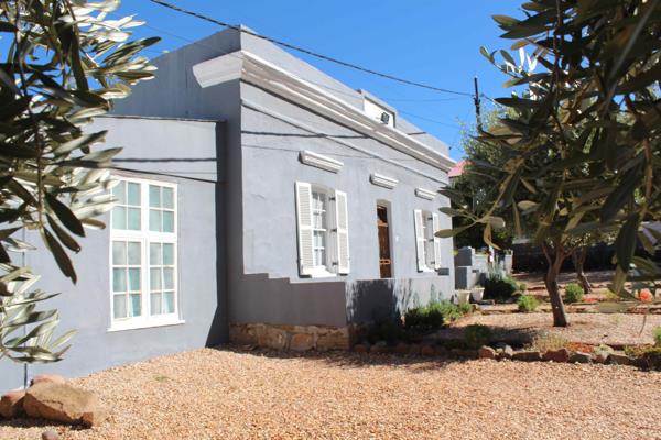 6 Bedroom House