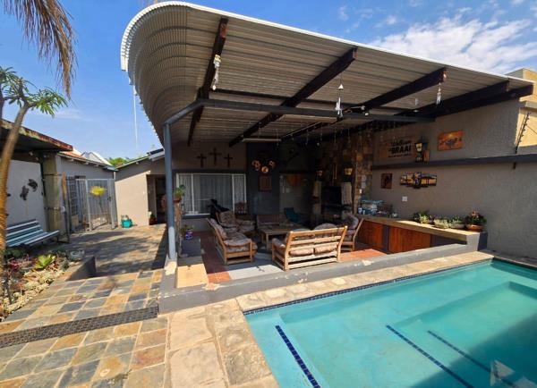 5 Bedroom House