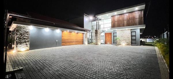 4 Bedroom House