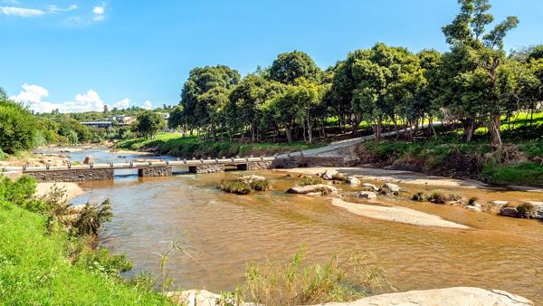 664 m² Land