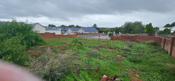 1 064 m² Land