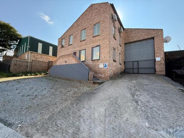 674 m² Industrial space