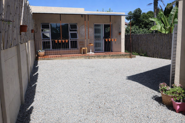 1 Bedroom Garden Cottage