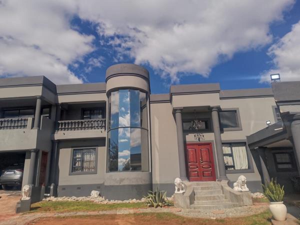 7 Bedroom House