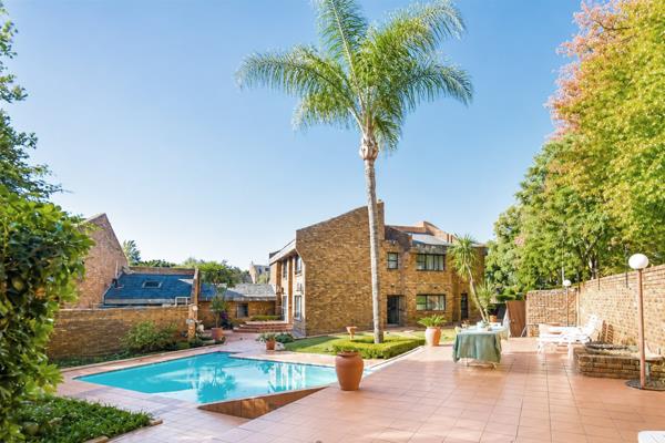 5 Bedroom Townhouse