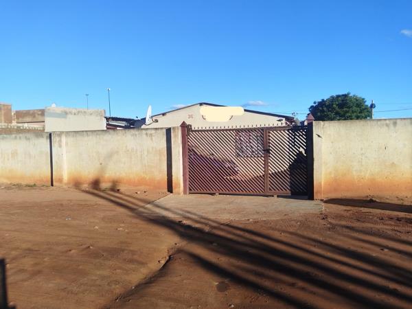 10 Bedroom House