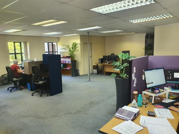 289 m² Office Space
