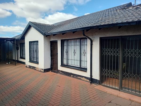 2 Bedroom House