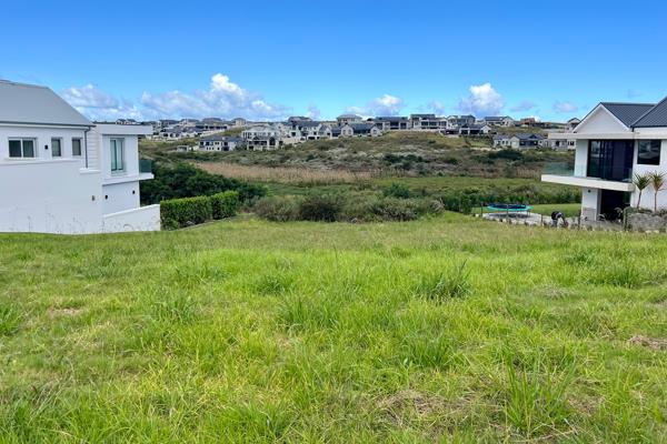 901 m² Land