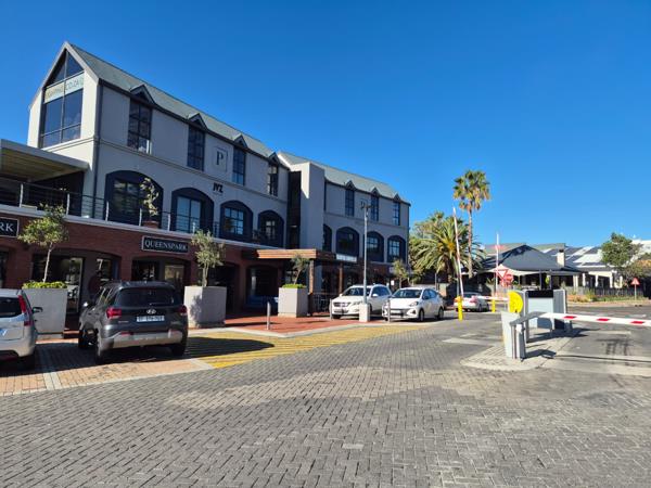 305 m² Commercial space