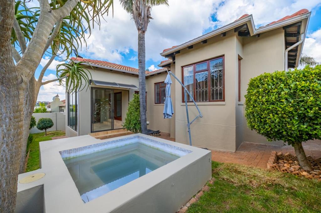 3 Bedroom Townhouse