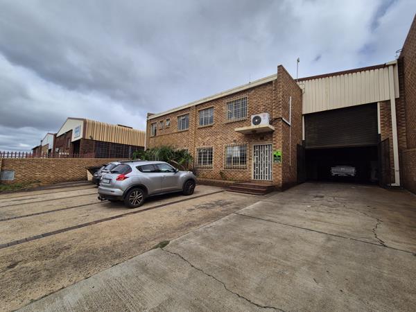 572 m² Industrial space