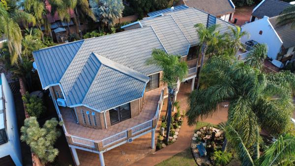 6 Bedroom House