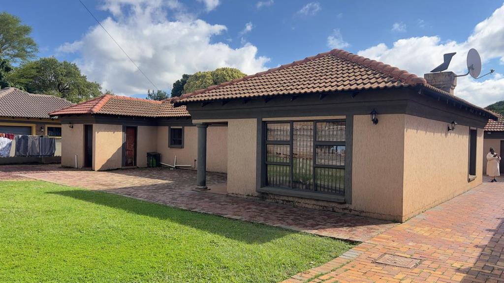 4 Bedroom House