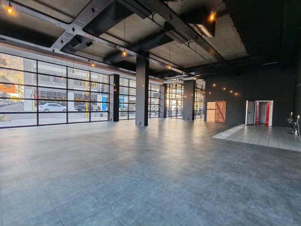 443 m² Commercial space