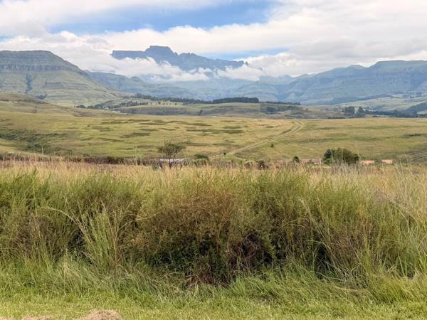 888 m² Land