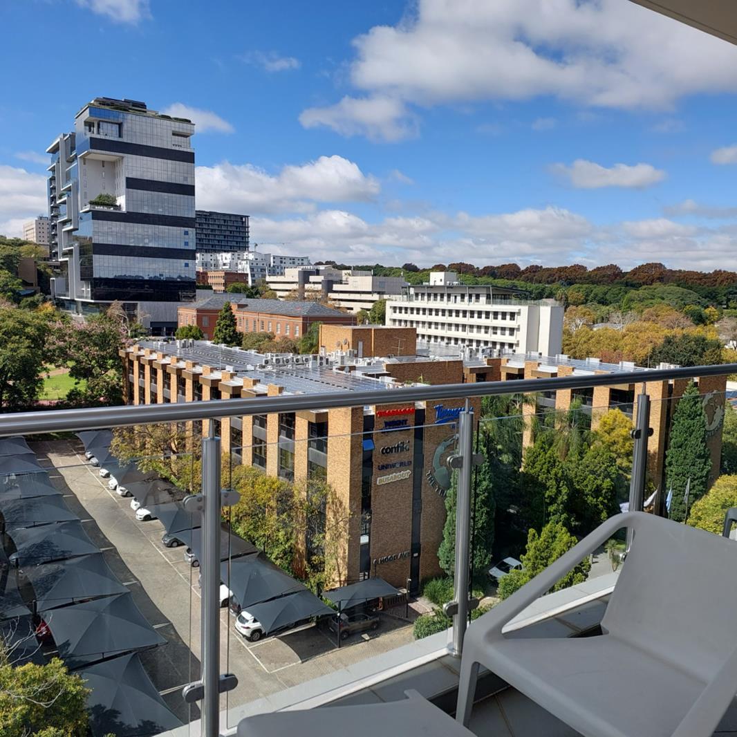 2 Bedroom Apartment in Rosebank
