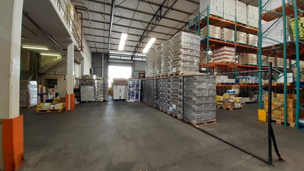 3 100 m² Industrial space