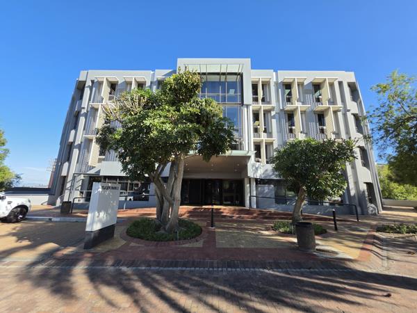 203.8 m² Commercial space