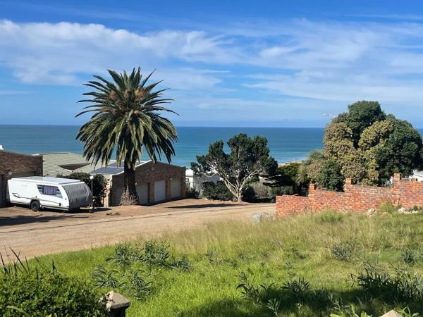 658 m² Land
