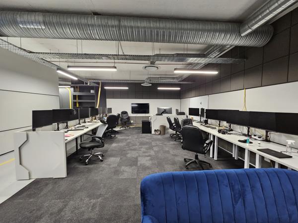 245 m² Commercial space