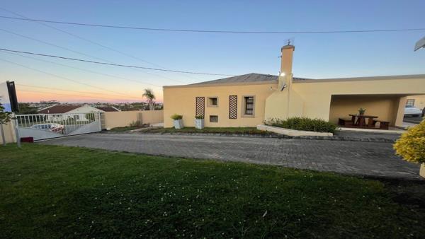 10 Bedroom House