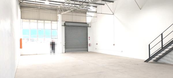 215.7 m² Commercial space