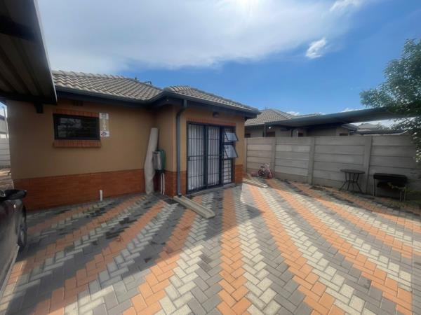2 Bedroom House