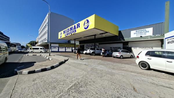 1 956 m² Commercial space