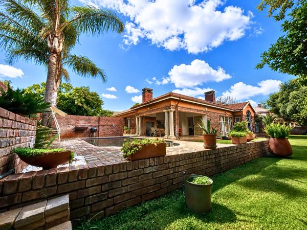 5 Bedroom House