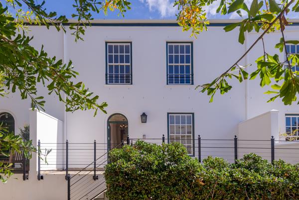 4 Bedroom Townhouse
