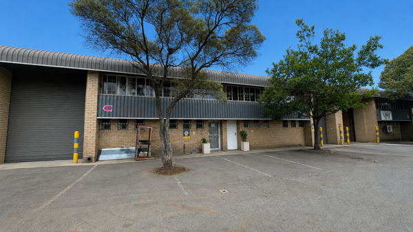 665 m² Industrial space