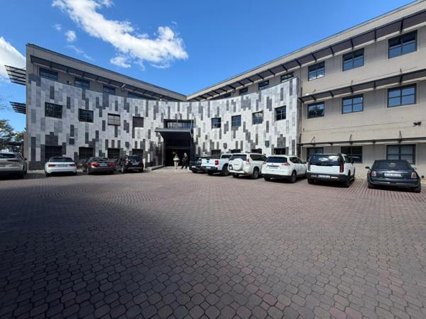 153.4 m² Commercial space