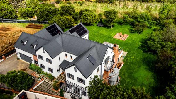 5 Bedroom House