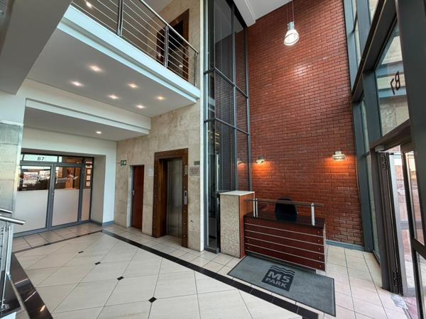 390 m² Commercial space
