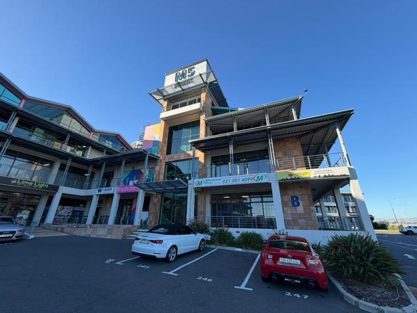 390 m² Commercial space