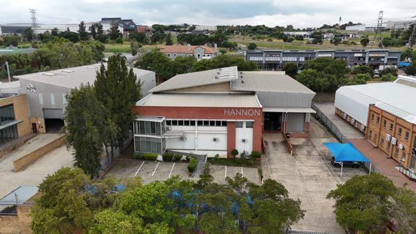 1 880 m² Industrial space