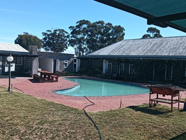 5.3 ha Farm