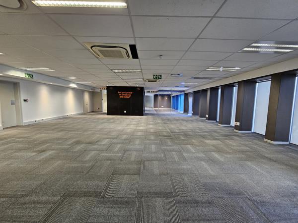 762 m² Commercial space