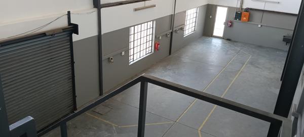 332 m² Industrial space