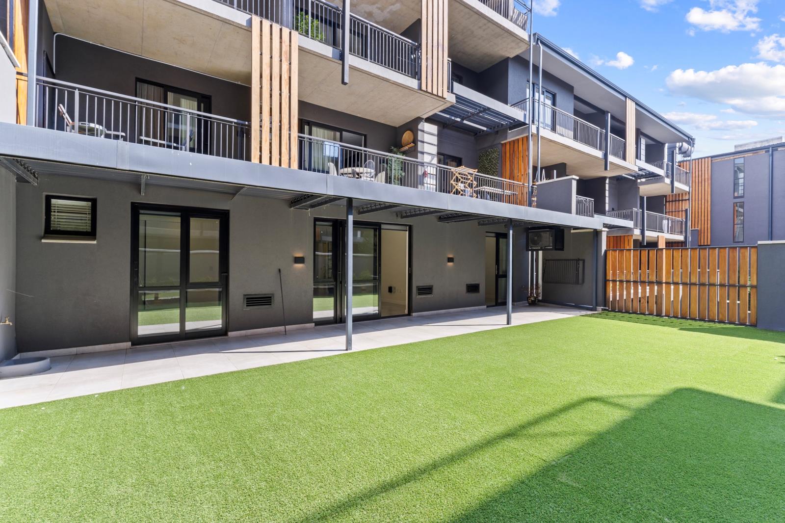 3 Bedroom Apartment in Hyde Park