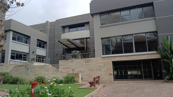3 400 m² Commercial space
