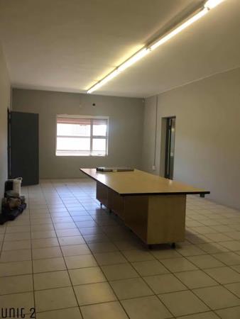 38.3 m² Retail Space