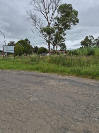 2 023 m² Land