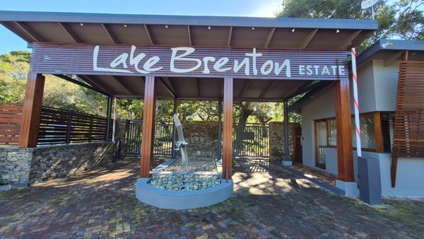 632 m² Land