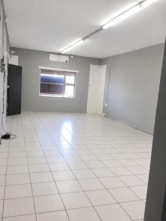 38.3 m² Retail Space