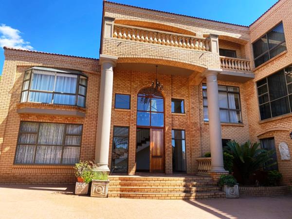 6 Bedroom House