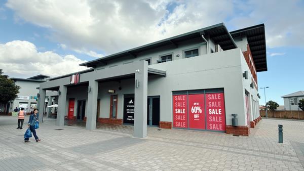 455 m² Retail Space