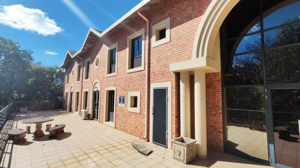 745 m² Office Space